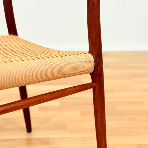 Danish set of 2 dining chairs 'model 75' by Niels O. Moller