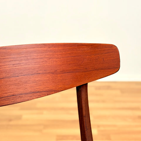 Danish set of 6 dining chairs in teak