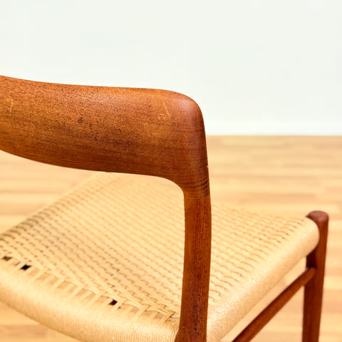 Danish set of 2 dining chairs 'model 75' by Niels O. Moller