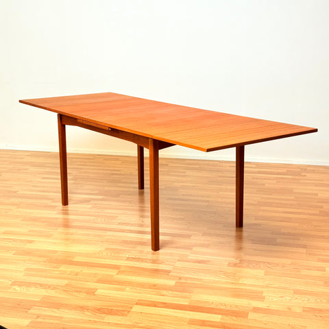 Swedish rectangular dining table in teak by Ulferts Möbler