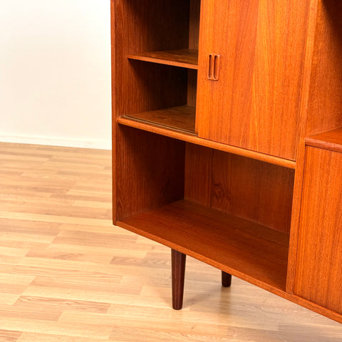 Large danish bookshelf in teak by Westergaards Møbelfabrik