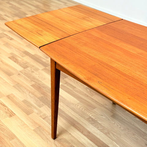 Danish rectangular dining table in teak