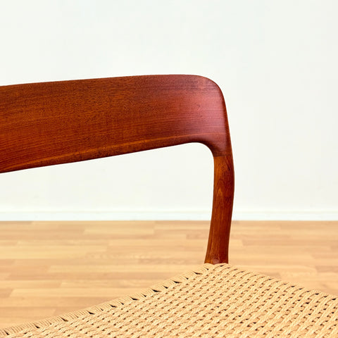 Danish set of 4 dining chairs 'model 75' by Niels O. Moller