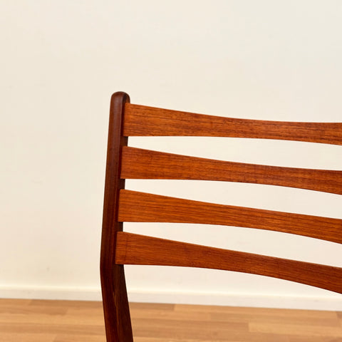 Danish set of 4 dining chairs in teak