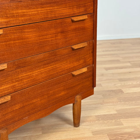 Danish chest of drawers in teak