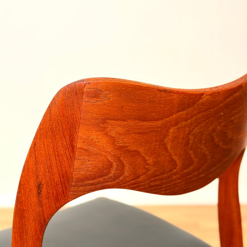 Danish set of 6 dining chairs 'model 71' by Niels O. Moller