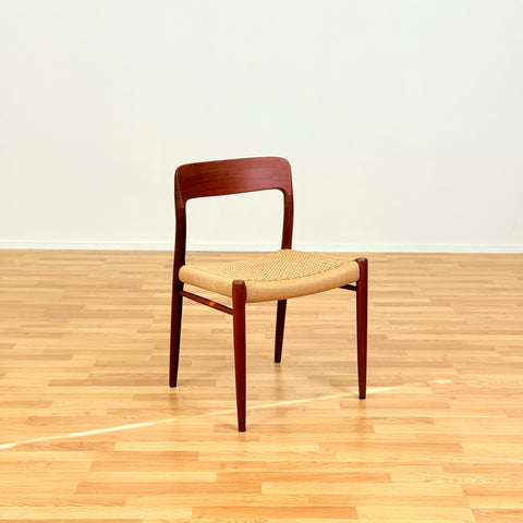 Danish set of 4 dining chairs 'model 75' by Niels O. Moller