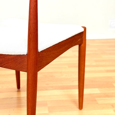 Danish set of 4 dining chairs in teak by Arne Vodder for Vamo Søderborg