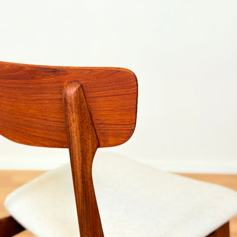Danish set of 6 dining chairs in teak by Schiønning & Elgaard