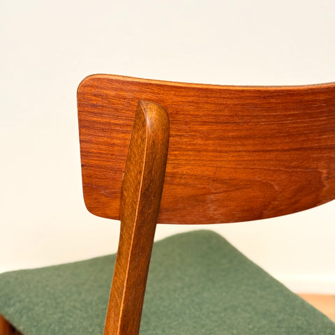 Set of 8 dining chairs in teak & beech, 1950s-60s, Denmark