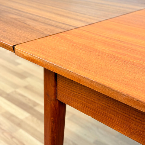 Danish dining table in teak