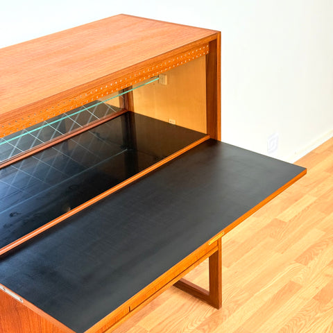 Swedish highboard in teak by Arne Wahl Iversen for IKEA, model 'Varie B'