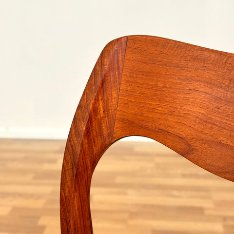 Danish set of 6 dining chairs 'model 71' by Niels O. Moller