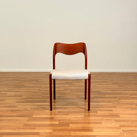 Danish set of 4 dining chairs 'model 71' by Niels O. Moller