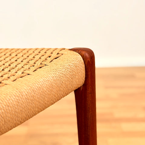 Danish set of 4 dining chairs 'model 71' by Niels O. Moller
