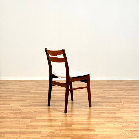 Danish set of 6 dining chairs in teak & walnut by Findahl
