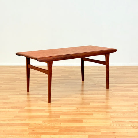 Swedish extendable coffee table in teak