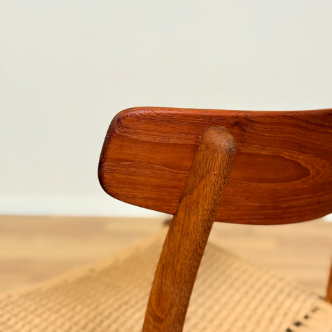Danish set of 6 dining chairs in oak & teak CH23 by Hans J. Wegner
