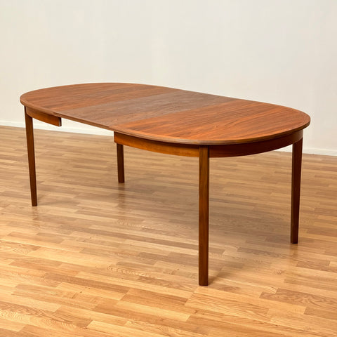 Swedish oval dining table in walnut