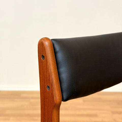 Danish set of 4 dining chairs by Erik Buch for Nova Stolefabrik
