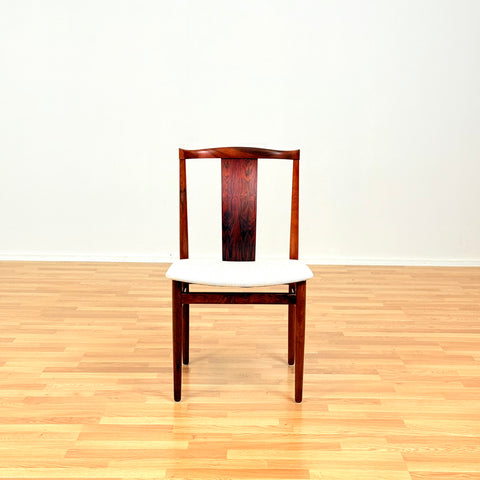 Danish dining chairs in Santos rosewood by Henning Sørensen for Danex