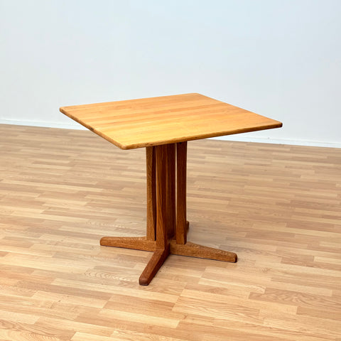 Danish small dining square table in oak by Børge Mogensen