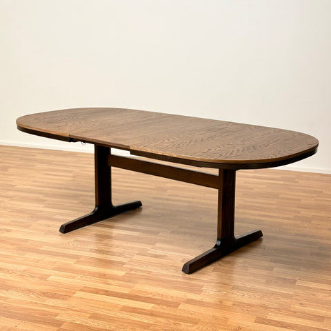 Danish oval dining table in oak