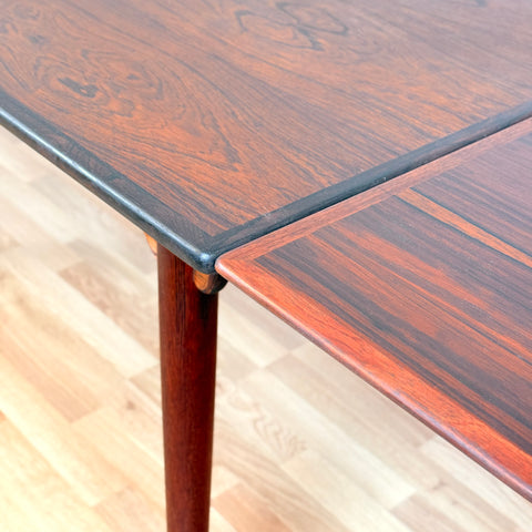 Danish rectangular dining table in Santos rosewood by Omann Jun Møbelfabrik