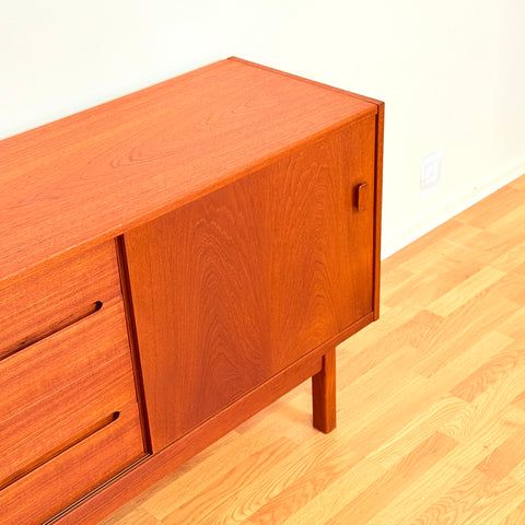 Swedish sideboard in teak by Nils Jonsson for Troeds, Bjärnum, model 'Arild'