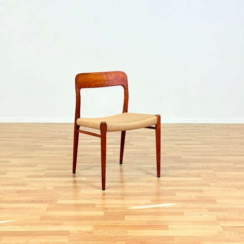 Danish set of 4 dining chairs 'model 75' by Niels O. Moller