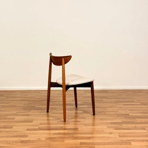 Set of 6 dining chairs in walnut by Harry Østergaard, 1950s-60s, Denmark