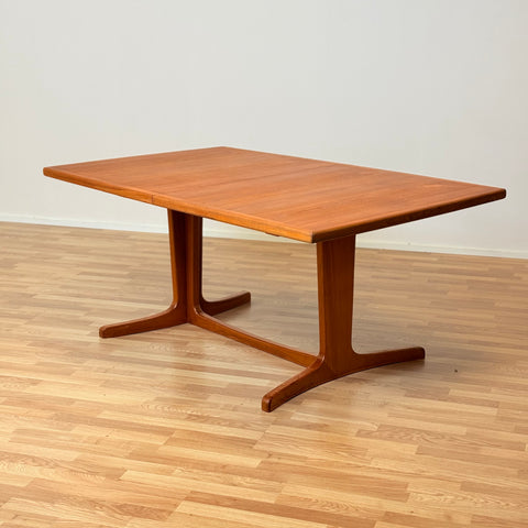 Danish rectangular dining table in teak