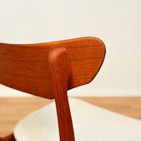 Danish set of 4 dining chairs in teak by Schiønning & Elgaard