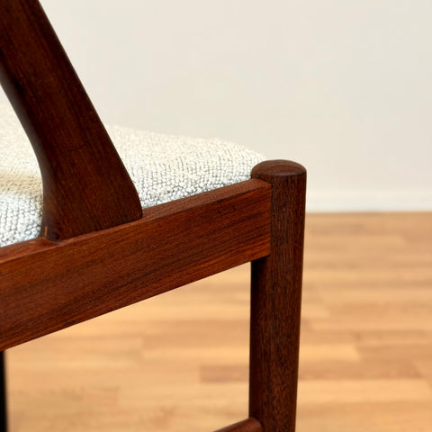 Danish set of 4 dining chairs in teak by Henning Kjærnulf