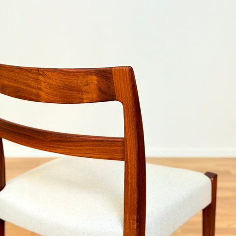 Swedish set of 4 dining chairs "Garmi" by Nilson Jonsson for Troeds