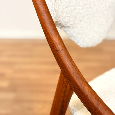 Danish set of 6 dining chairs in walnut