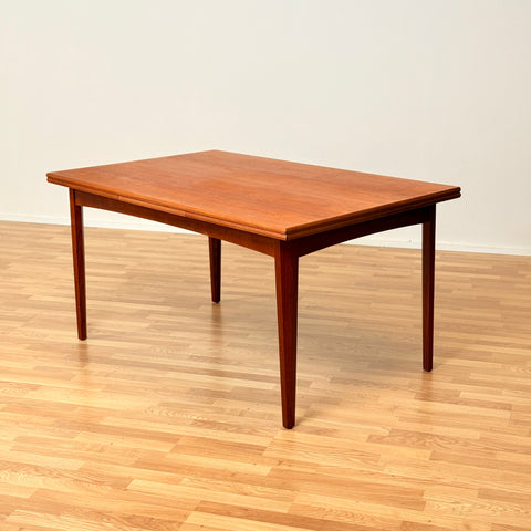 Danish rectangular dining table in teak