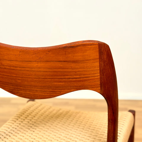 Danish set of 4 dining chairs 'model 71' by Niels O. Moller