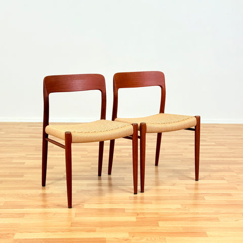 Danish set of 2 dining chairs 'model 75' by Niels O. Moller