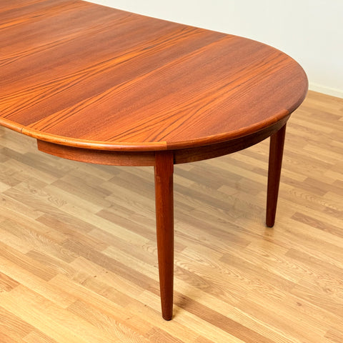 Danish round dining table in teak