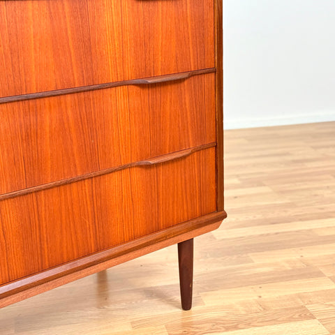 Danish chest of drawers in teak