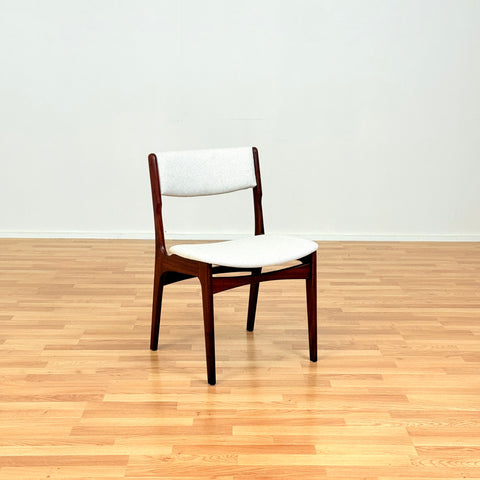 Danish set of 6 dining chairs in walnut by Eric Buch