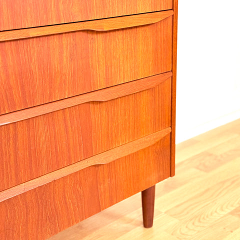 Danish chest of drawers in teak