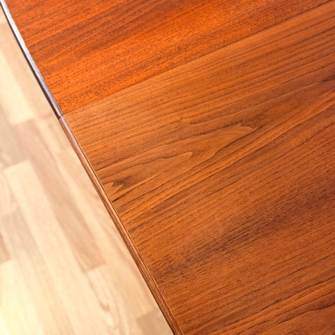 Swedish oval dining table "Vindö" in walnut by Svante Skogh