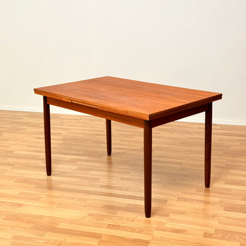 Danish rectangular dining table in teak