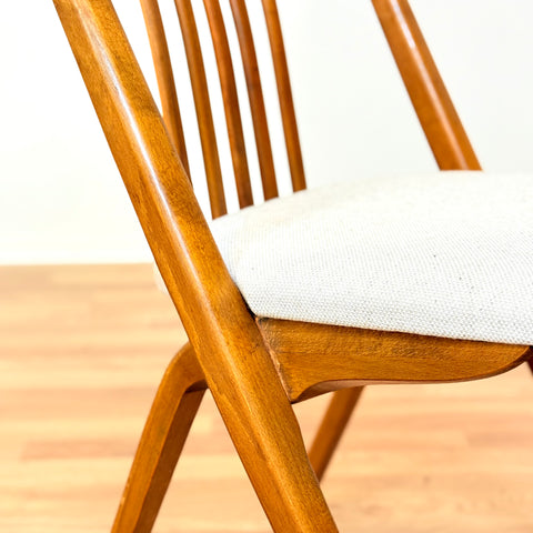 Swedish set of 8 dining chairs in beech by Gottfrid Karlsson & Söner Stolfabrik Diö