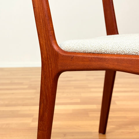 Danish set of 6 dining chairs in teak