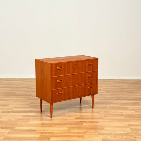 Chest of 3 drawers in teak, Sweden