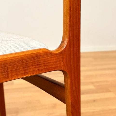 Danish dining chairs in teak by Erik Buch