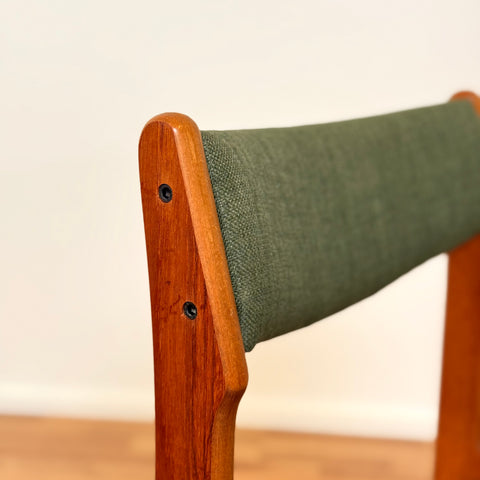 Danish set of 6 dining chairs in teak by Erik Buch